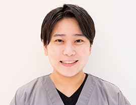 歯科医師 鈴木 菜月