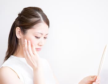 内因性の黄ばみ